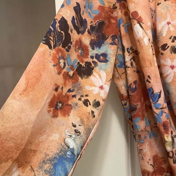 Beautiful floral body suit from Babaton in XS - Picture 2 of 5